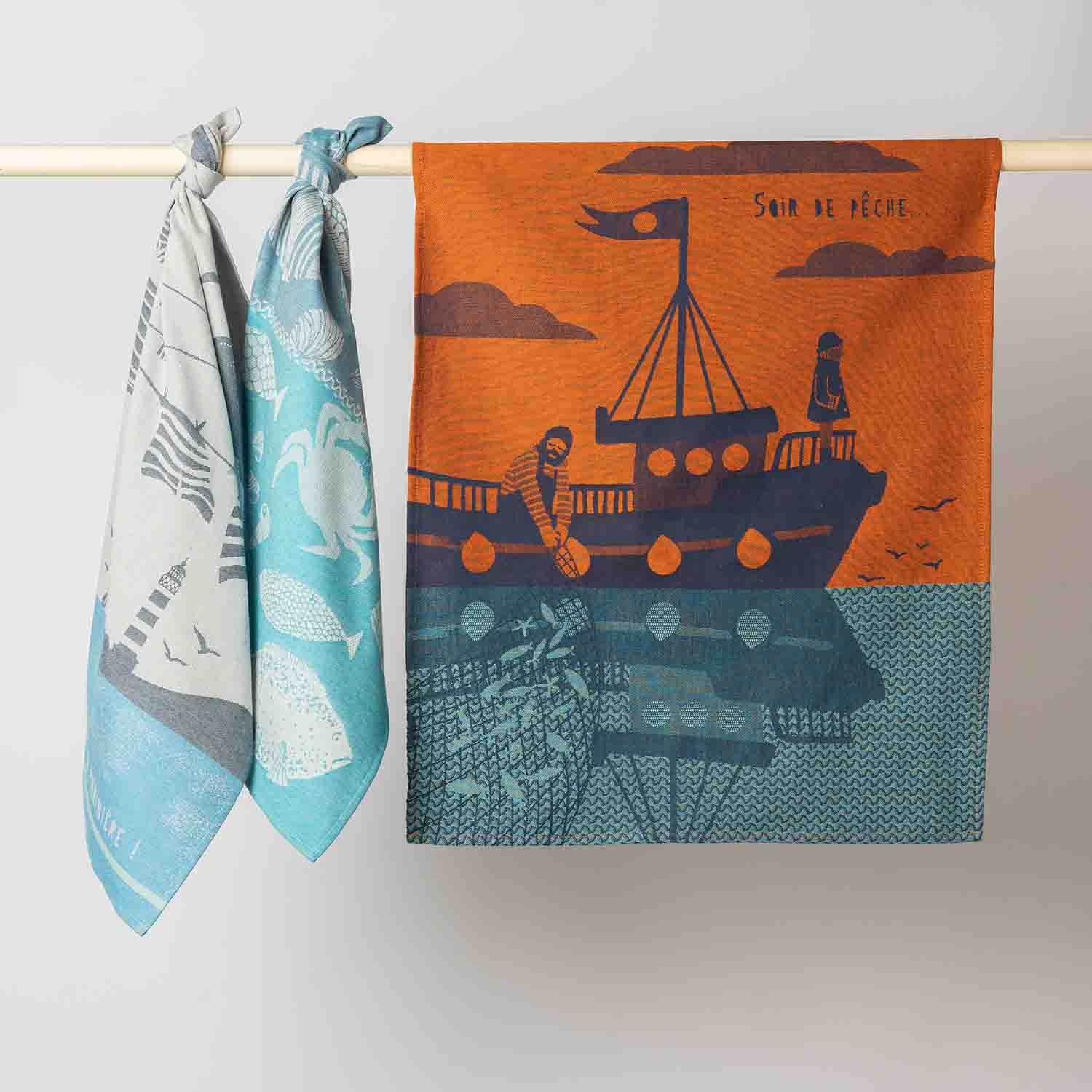 LA VIE EN MARINIÈRE TEA TOWEL - Image 2