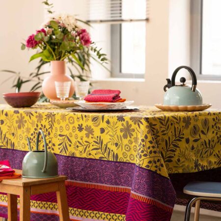 Nappe printemps tissage jacquard français.